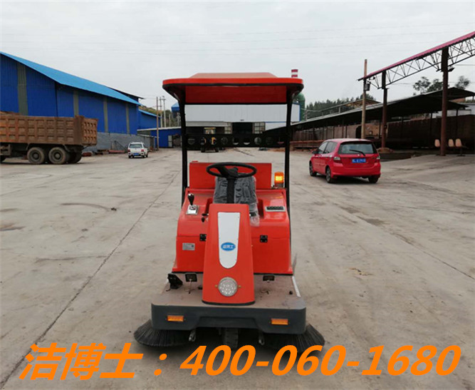 潔博士駕駛掃地車(chē)客戶案例——洪洞縣振豪新型建材有限公司