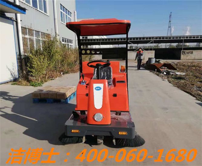 潔博士駕駛掃地車(chē)客戶案例——滄州銓鑫科技閥業(yè)有限公司