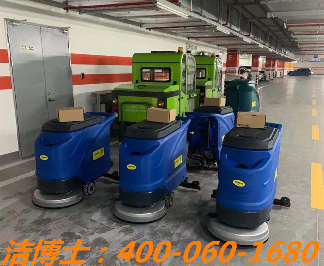 潔博士掃地車(chē)客戶案例——寧波新潔安物業(yè)服務(wù)有限公司